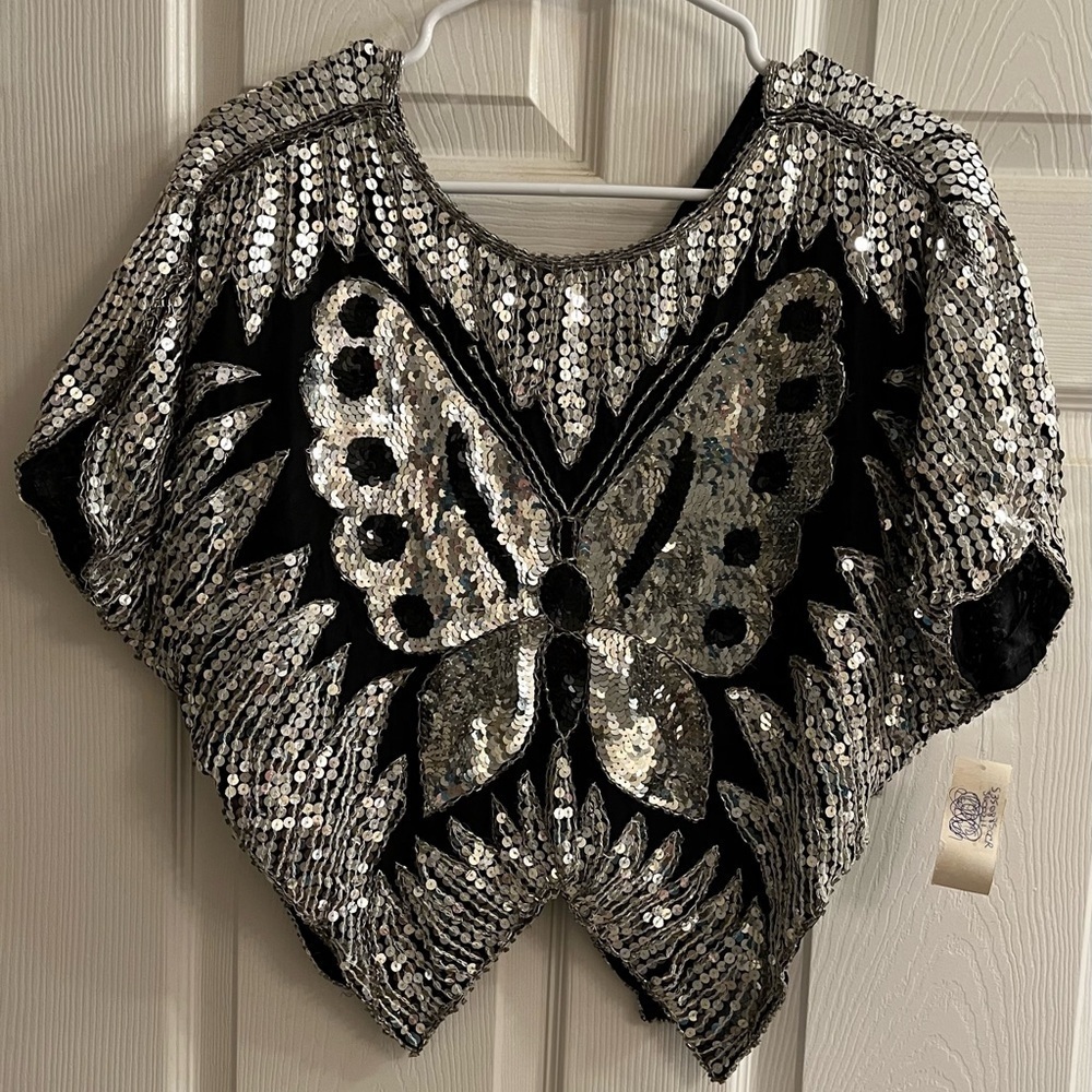 VINTAGE~SILK SEQUIN BUTTERFLY BLOUSE~26X24~ NWT - Picture 3 of 10